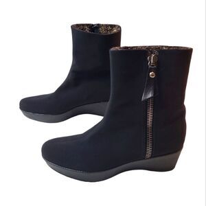 EUC Stuart Weitzman Antigua shearling shearling size zip wedged ankle boot 6.5